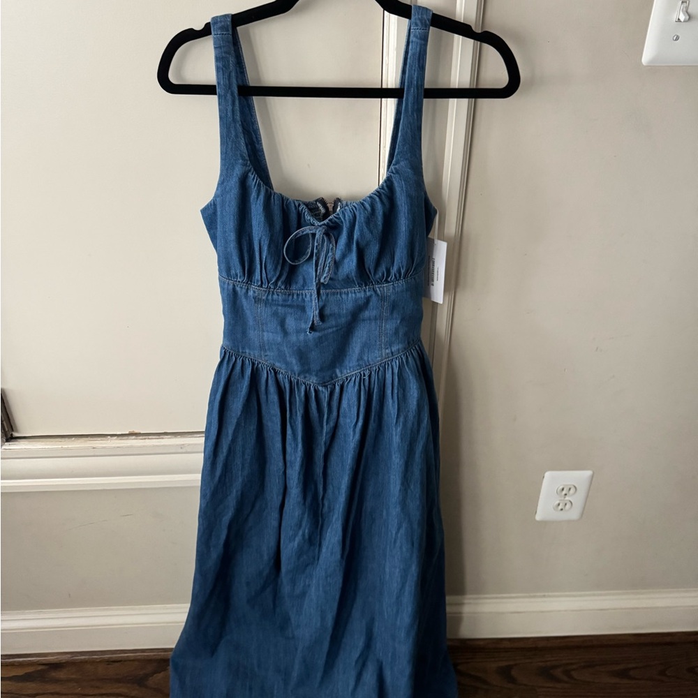 Balis Denim Midi Dress - Picture 2 of 10